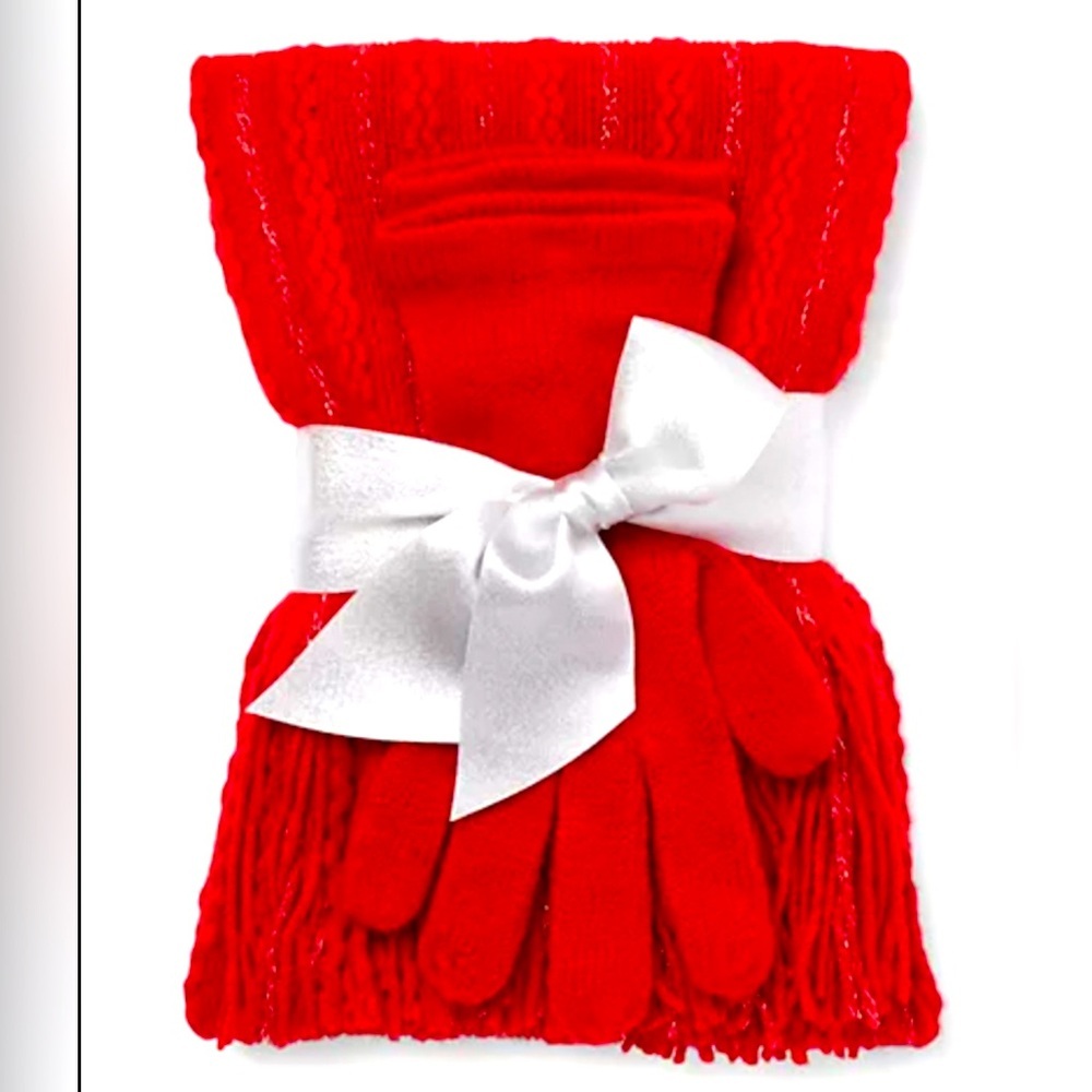 NEW YORK & COMPANY 2-PIECE CABLE KNIT SCARF & GLOVES - RED (NEW WITH TAGS)